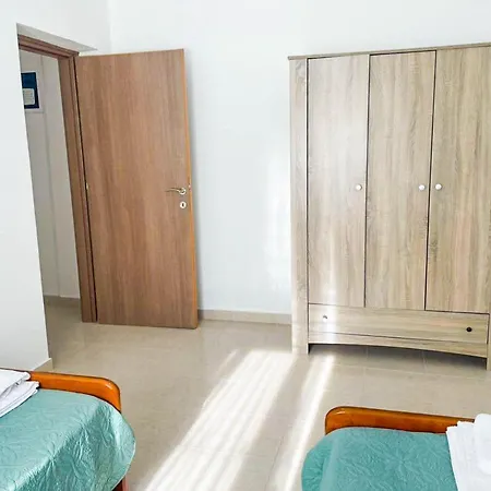 Zani Apartment *